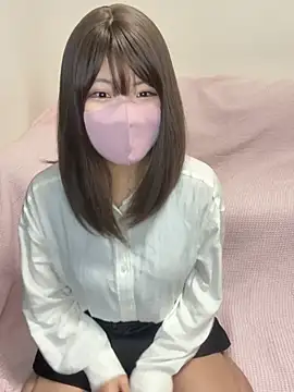 Snapshot of ichigonoiichan chatting on April 3, 2026, 12:06 am ichigonoiichan online show from April 3, 2026, 12:06 am