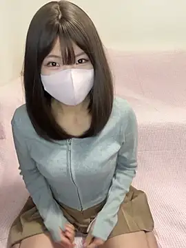 Snapshot of ichigonoiichan chatting on April 8, 2026, 12:01 am ichigonoiichan online show from April 8, 2026, 12:01 am