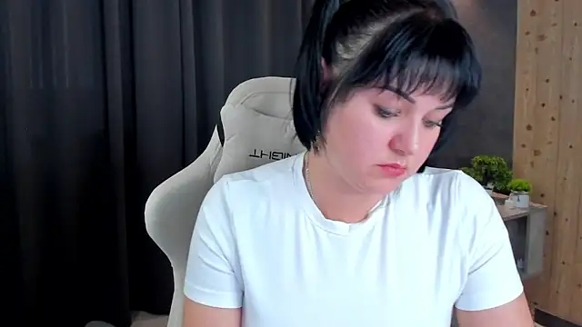 claradunkel online show from March 16, 2026, 5:44 am