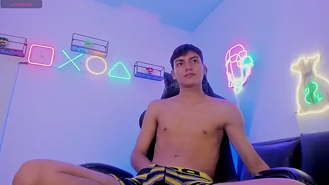 Jack Blaze  online show from April 14, 2026, 12:26 am