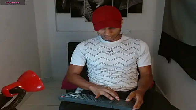 Snapshot of chrisramosv chatting on March 26, 2026, 11:02 pm chrisramosv online show from March 26, 2026, 11:02 pm