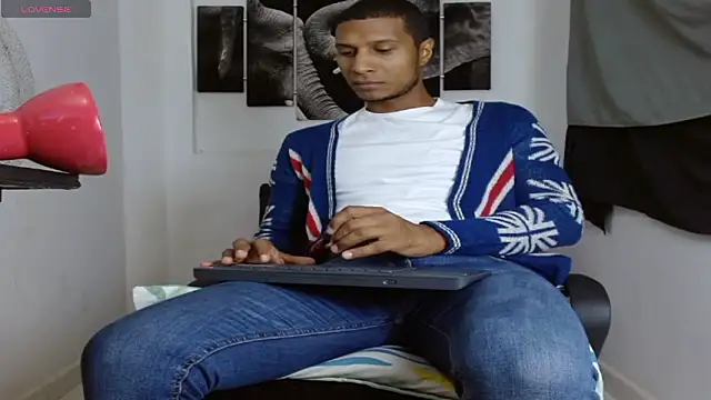 Snapshot of chrisramosv chatting on March 28, 2026, 10:55 pm chrisramosv online show from March 28, 2026, 10:55 pm