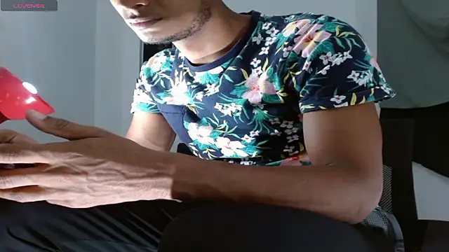 Snapshot of chrisramosv chatting on March 23, 2026, 10:53 pm chrisramosv online show from March 23, 2026, 10:53 pm