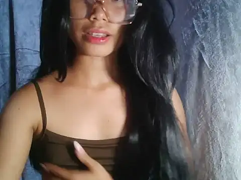 SweetFuntastic18 online show from April 10, 2026, 9:05 am