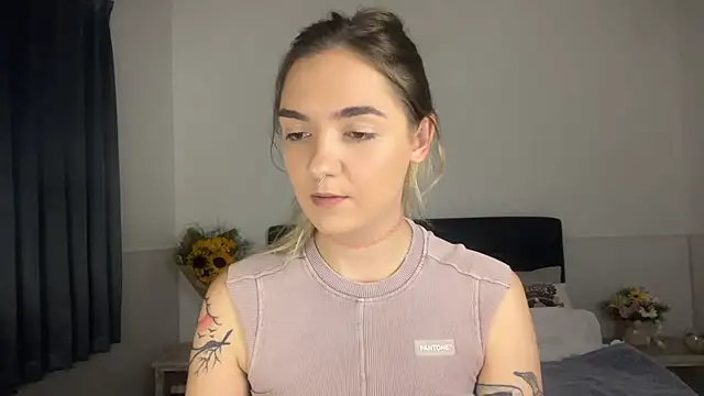 RoxyWet online show from July 6, 2026, 2:24 pm