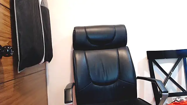 Snapshot of horsemeatcock_ellison chatting on April 14, 2026, 4:34 pm horsemeatcock ellison online show from April 14, 2026, 4:34 pm