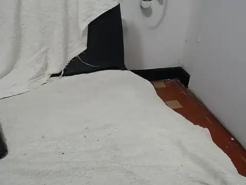 pervertt sussy online show from April 5, 2026, 5:19 pm