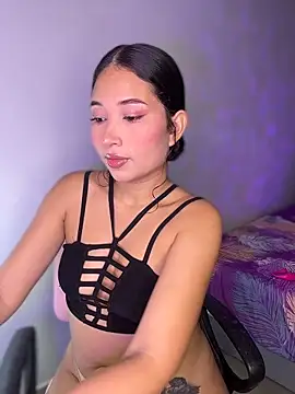 iamkyliewest online show from March 22, 2026, 6:37 am