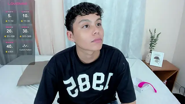 Snapshot of chico_medusa chatting on April 6, 2026, 8:32 pm chico medusa online show from April 6, 2026, 8:32 pm