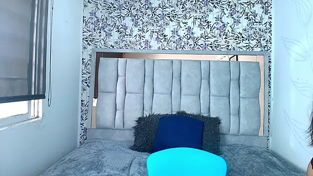 Snapshot of Keyla_Brunette_ chatting on April 16, 2026, 7:47 pm Keyla Brunette online show from April 16, 2026, 7:47 pm