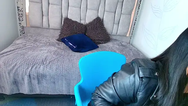 Snapshot of Keyla_Brunette_ chatting on April 12, 2026, 11:57 am Keyla Brunette online show from April 12, 2026, 11:57 am