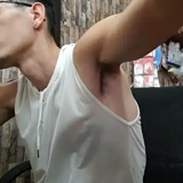 jhosuamoore online show from May 10, 2026, 2:19 pm