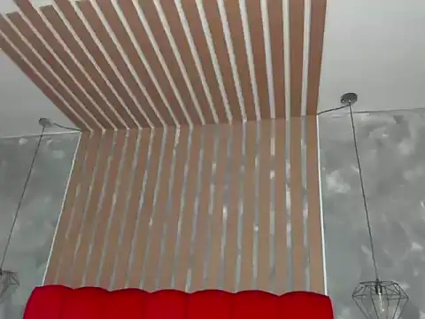 NikiEvanz online show from April 13, 2026, 5:17 pm