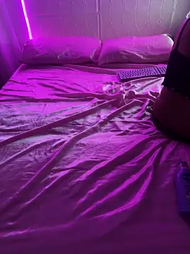 Snapshot of Shynesse21 chatting on April 9, 2026, 5:08 pm Shynesse21 online show from April 9, 2026, 5:08 pm