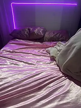 Snapshot of Shynesse21 chatting on April 15, 2026, 12:53 pm Shynesse21 online show from April 15, 2026, 12:53 pm