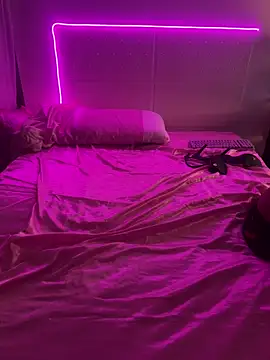 Snapshot of Shynesse21 chatting on April 6, 2026, 12:50 am Shynesse21 online show from April 6, 2026, 12:50 am