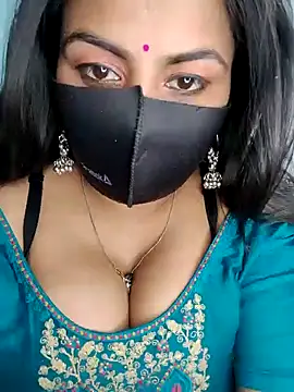 hot8178 online show from April 13, 2026, 4:55 pm