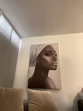 afrodita pinkk online show from March 27, 2026, 5:03 pm