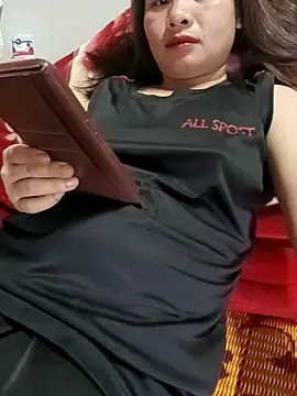 Lay Di online show from April 3, 2026, 3:18 pm