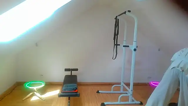 Snapshot of NinjaLaser chatting on March 30, 2026, 11:11 am NinjaLaser online show from March 30, 2026, 11:11 am