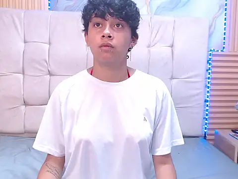 mauren icarus online show from March 15, 2026, 8:49 pm