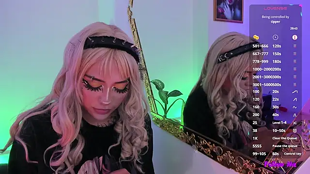 Snapshot of psychodoll_11 chatting on May 28, 2026, 3:40 pm psychodoll 11 online show from May 28, 2026, 3:40 pm
