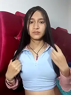 KarolaMendez online show from April 6, 2026, 11:50 pm