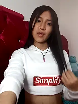 KarolaMendez online show from April 8, 2026, 5:47 pm