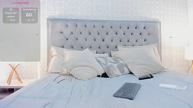 Alexa Wiild online show from April 11, 2026, 7:45 am