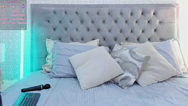 Alexa Wiild online show from May 22, 2026, 3:48 am