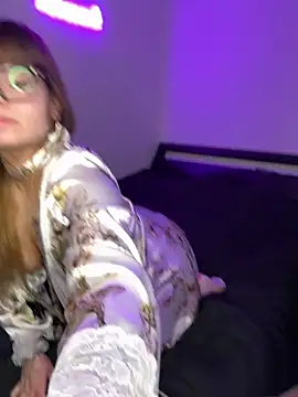 Bunny devil online show from March 18, 2026, 10:10 pm