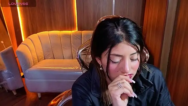 Snapshot of Lia_queen_tx chatting on April 16, 2026, 3:07 am Lia queen tx online show from April 16, 2026, 3:07 am