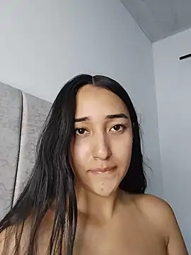 Snapshot of isabellaHill2 chatting on April 7, 2026, 4:14 am isabellaHill2 online show from April 7, 2026, 4:14 am