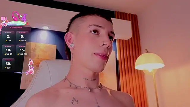 Luca Prince  online show from April 10, 2026, 4:08 am