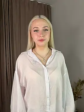 Lynnelsu online show from March 27, 2026, 9:38 pm