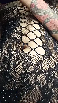 Snapshot of La-venus chatting on April 14, 2026, 2:05 am La-venus online show from April 14, 2026, 2:05 am