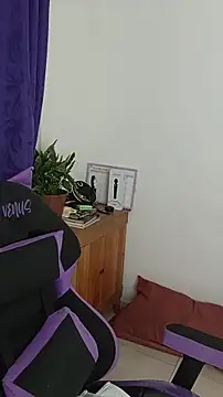 Snapshot of La-venus chatting on March 22, 2026, 4:27 am La-venus online show from March 22, 2026, 4:27 am