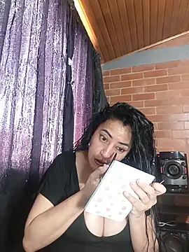 Snapshot of Alexandrina chatting on November 27, 2025, 3:12 pm Alexandrina online show from November 27, 2025, 3:12 pm