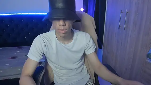 Josy 11 online show from April 12, 2026, 2:48 am