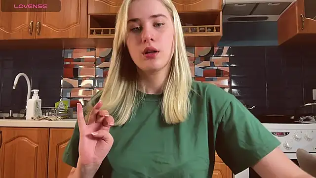 ivygenesis online show from March 25, 2026, 5:56 pm