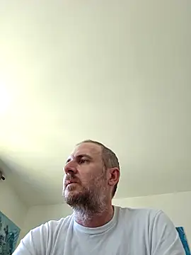 dufatcock online show from May 9, 2026, 10:51 am