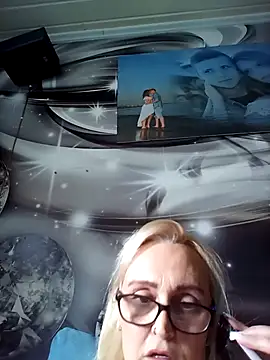 roxy 74 online show from March 12, 2026, 12:09 pm