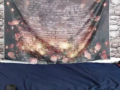 Snapshot of Velourmistty chatting on March 25, 2026, 2:44 am Velourmistty online show from March 25, 2026, 2:44 am