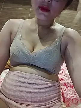 Snapshot of candy_flo chatting on May 25, 2026, 3:33 pm candy flo online show from May 25, 2026, 3:33 pm