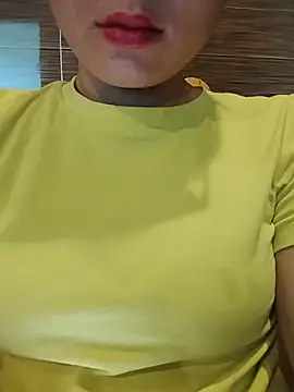 Snapshot of candy_flo chatting on May 13, 2026, 7:59 am candy flo online show from May 13, 2026, 7:59 am
