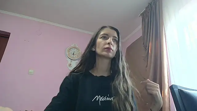 Snapshot of love_on_fire6 chatting on June 2, 2026, 3:45 pm love on fire6 online show from June 2, 2026, 3:45 pm