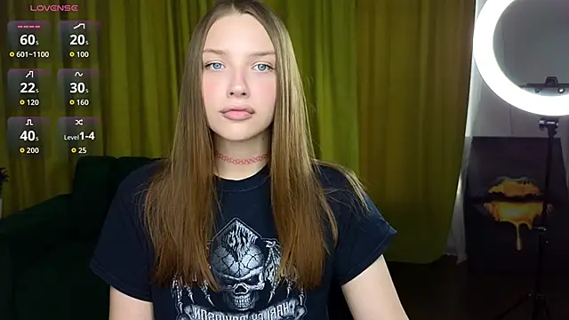 DariaAngels online show from April 14, 2026, 11:37 am