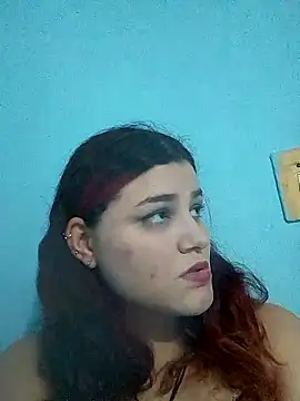 Snapshot of Amyzinhawolf chatting on March 19, 2026, 2:00 am Amyzinhawolf online show from March 19, 2026, 2:00 am