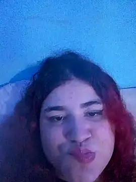 Snapshot of Amyzinhawolf chatting on April 4, 2026, 3:46 am Amyzinhawolf online show from April 4, 2026, 3:46 am