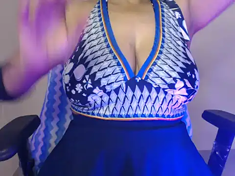 Snapshot of MaiRra_ chatting on April 5, 2026, 6:36 pm MaiRra online show from April 5, 2026, 6:36 pm